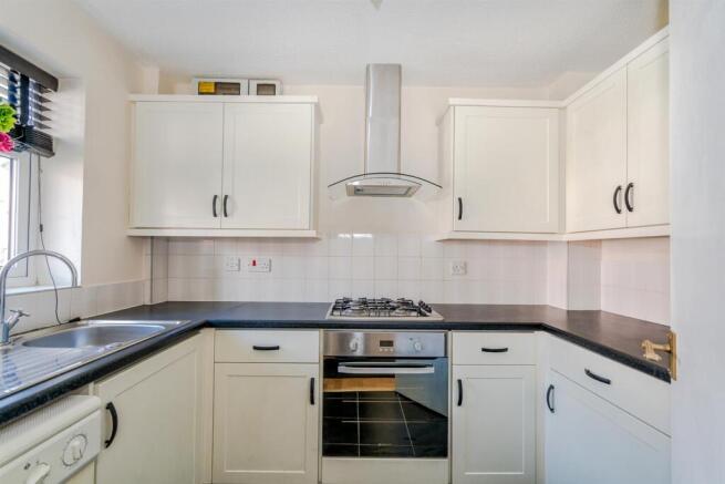 72 Blake Close, Hednesford, Staffordhire, WS11 5UB