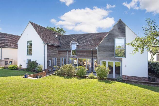 Ashfield House ph13.jpg