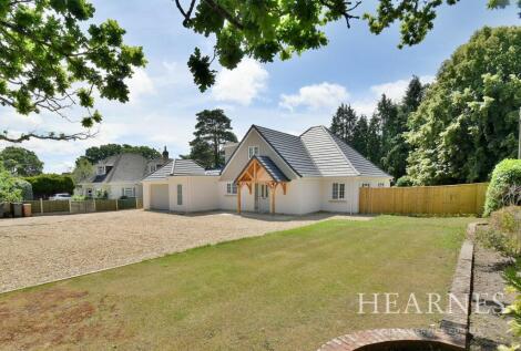 Chine Walk, West Parley, Ferndown, BH22