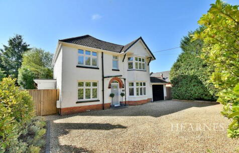Moorlands Road, West Moors, Ferndown, BH22