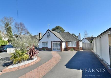 Fernlea Close, Ferndown, BH22