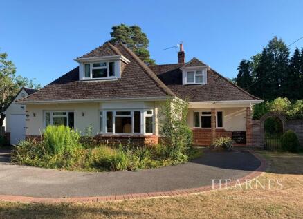 Crescent Walk, West Parley, Ferndown, BH22