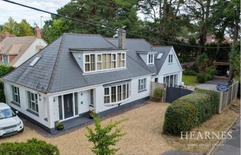Golf Links Road, Ferndown, BH22