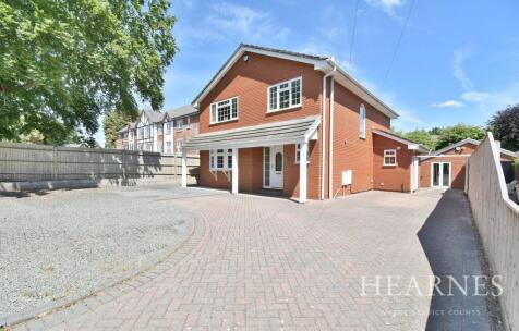 Church Road, Ferndown, BH22