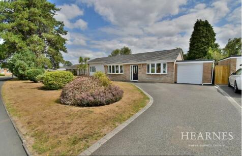 Ellesfield Drive, West Parley, Ferndown, BH22