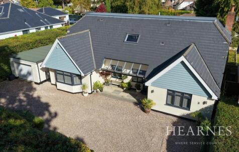 Oakland Walk, West Parley, Ferndown, BH22