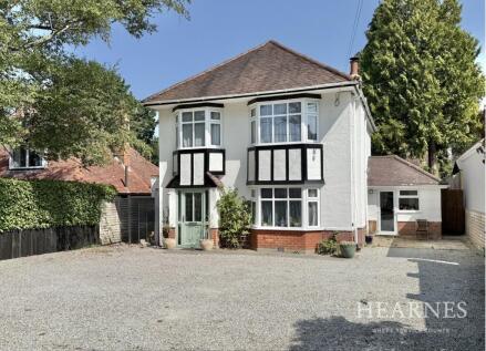 New Road, Ferndown, BH22