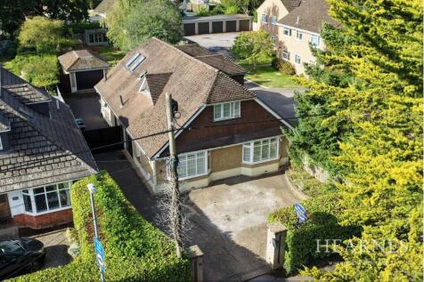 Dudsbury Avenue, Ferndown, BH22