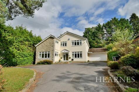 Aldridge Road, Ferndown, BH22