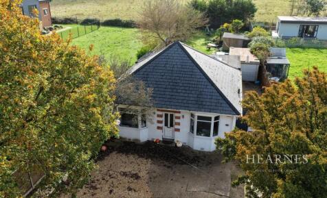 Christchurch Road, West Parley, Ferndown, BH22