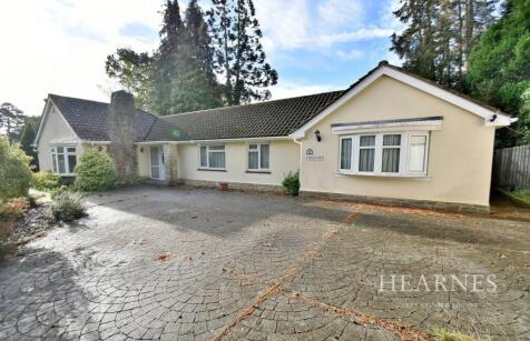 Pinewood Road, Ferndown, BH22