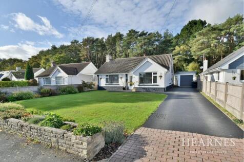 Linden Close, West Parley, Ferndown, BH22