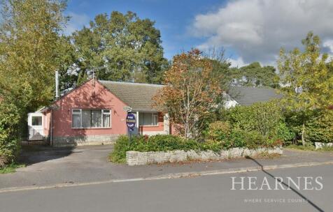 Longacre Drive, Ferndown, BH22