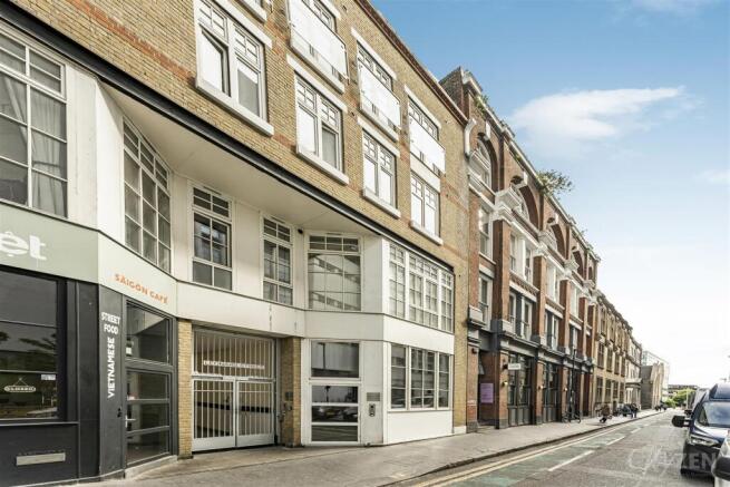 9 LEONARD STREET