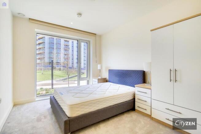 EN SUITE SHOWER ROOM