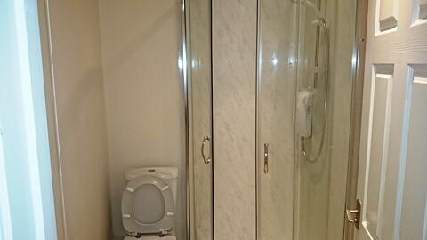 1/2 bathrooms