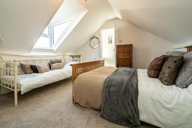 Bedroom 1a