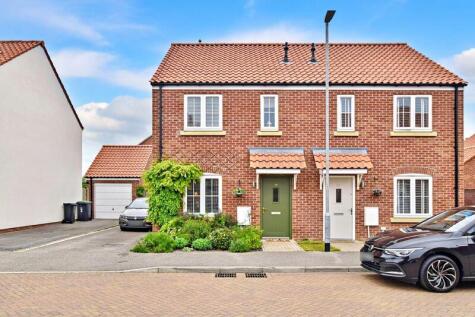 Goldcrest Avenue, Branston, Lincoln