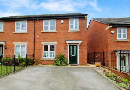 Hawthorn Drive, Glossop, Derbyshire, SK13