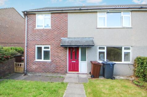 Crosslands Close, Glossop, Derbyshire, SK13