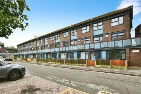 Chesworth Close, Stockport, Cheshire, SK1