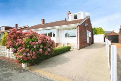 Acacia Close, Castleford, West Yorkshire, WF10