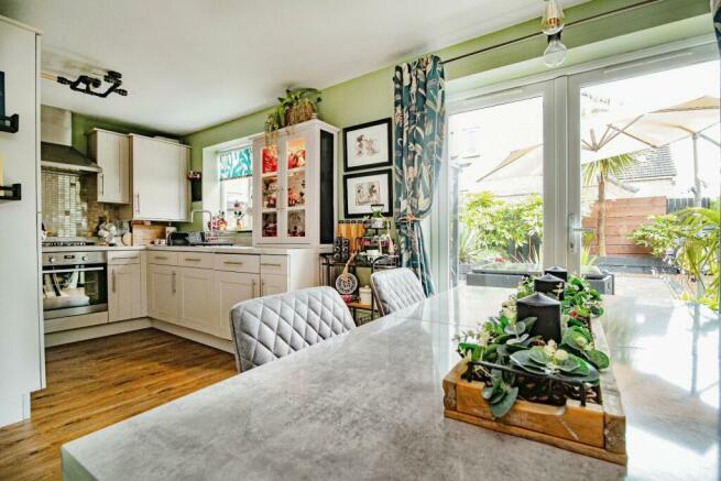 Kitchen/Dining Room