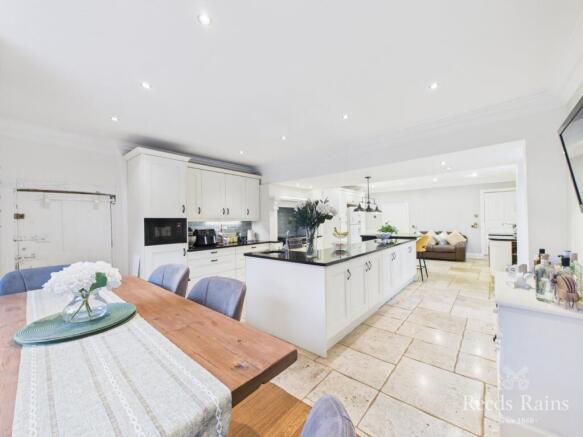 Kitchen/Dining Room