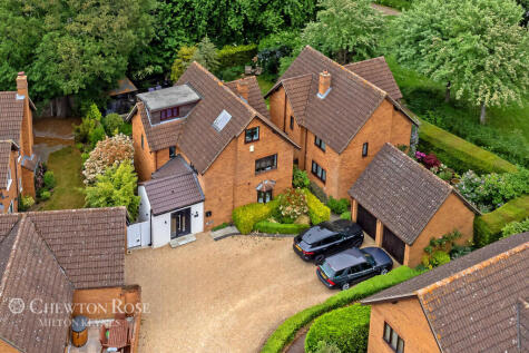 Cranberry Close, Walnut Tree