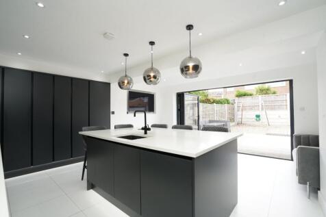 Littlefield Grove, Ossett, West Yorkshire, WF5