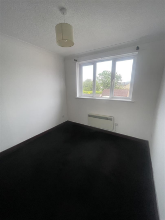 5 CaledoniaCrescent Bedroom.png