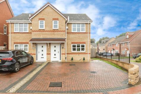 Fir Tree Court, Ferrybridge, West Yorkshire, WF11