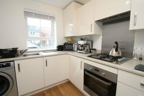 Drawbridge Avenue, Pontefract, West Yorkshire, WF8