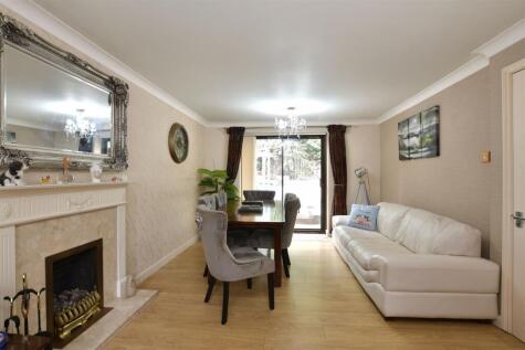 Hillcrest View, Basildon, Essex