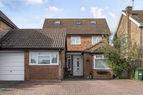 Middleton Cheney, Banbury, OX17