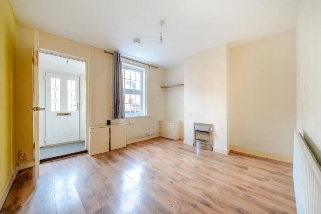 Entrance porch and reception room