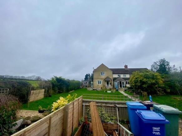 Garden & Front Aspect