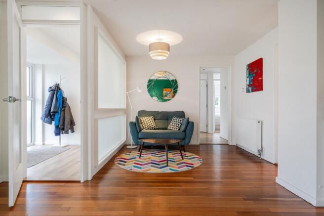L-Shaped Reception Room