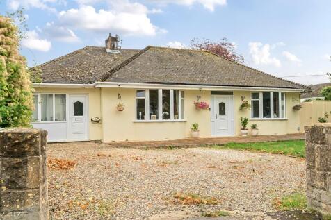 Shilton Road, Carterton, Oxfordshire, OX18