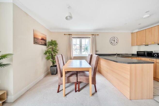 Kitchen/Dining Area