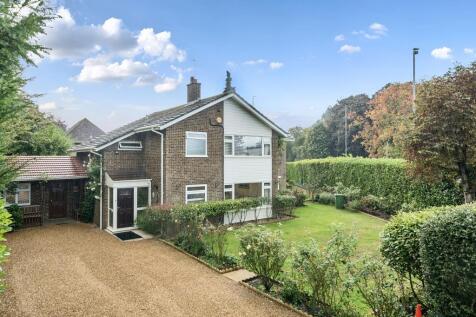 School Close, High Wycombe, Private residential road, HP11