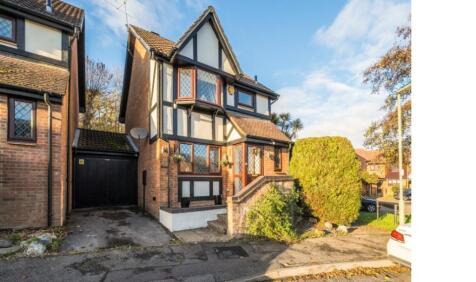 Bagshot, Surrey, GU19