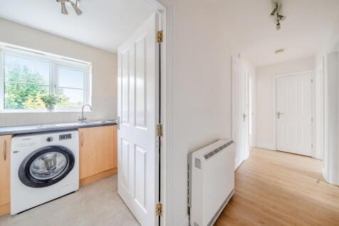 Newbury, Berkshire, RG14