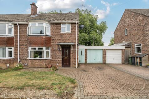 Newbury, Berkshire, RG14