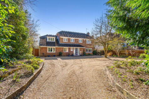 Gally Hill Road, Church Crookham, GU52