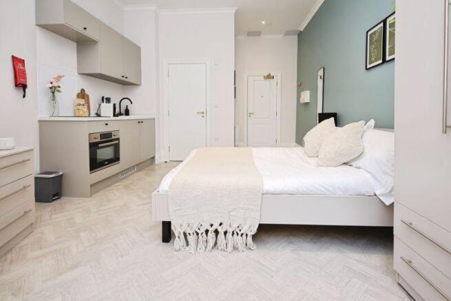 Bedroom (a)