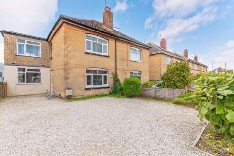 Wallisdown Road, Student House