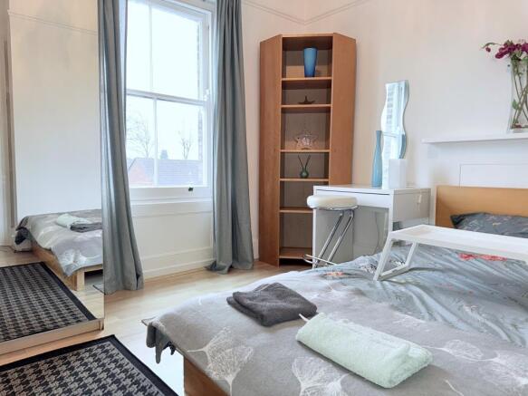 2nd Bedroom