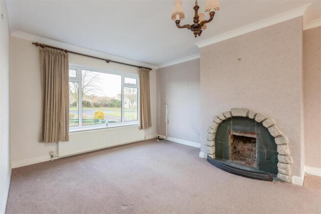 Ryedale Close 6 Reception Room-1.jpg