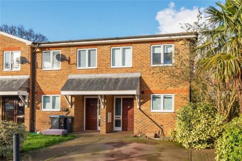 Leacroft Close, Winchmore Hill, London, N21